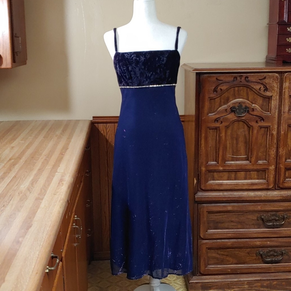 Jump Purple Shiny Layer Dress NWOT 9/10